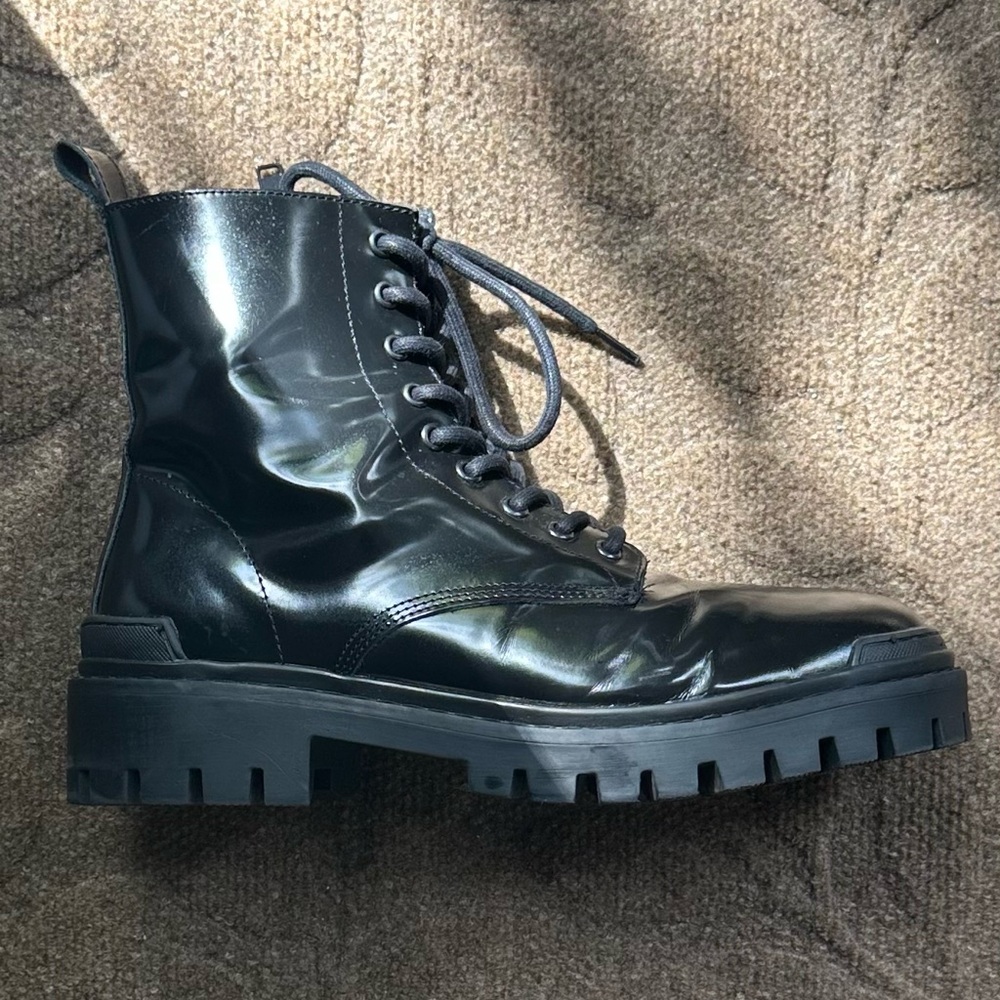 Steve Madden Men's Halen 2 Black Patent
Combat Boots Size 10 - Picture 8 of 15